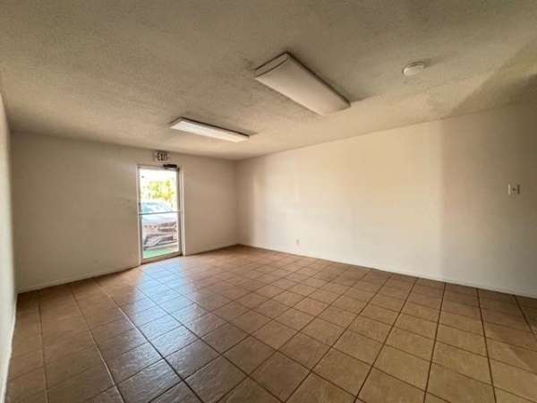 Listing Image #2 - Retail for lease at 6202 McPherson Rd, Laredo TX 78041 Listing Image #2 - Retail for lease at 6202 McPherson Rd, Laredo TX 78041