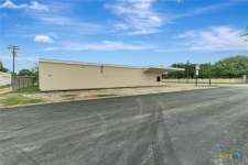 Listing Image #3 - Others for lease at 2112 N Navarro Street, Victoria TX 77901