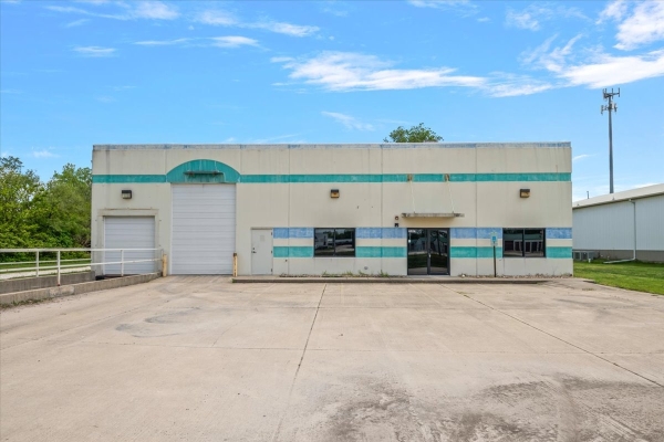 Listing Image #1 - Industrial for lease at 4524 Industrial Ave, Springfield IL 62703