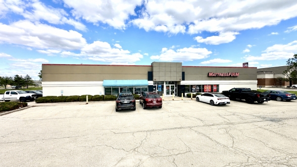 Listing Image #1 - Retail for lease at 4361 Venture Dr, Peru IL 61354 Listing Image #1 - Retail for lease at 4361 Venture Dr, Peru IL 61354