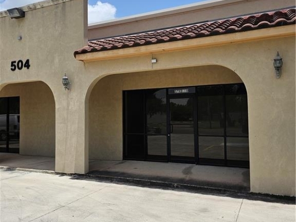 Listing Image #1 - Retail for lease at 504 Pecan Blvd #110, McAllen TX 78501