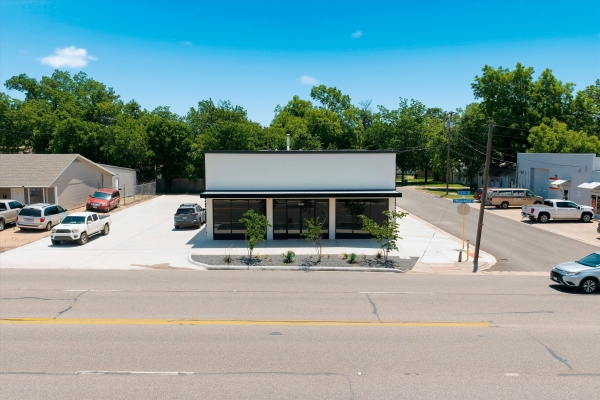 Listing Image #1 - Retail for lease at 1317 S 1st St, Temple TX 76501 Listing Image #1 - Retail for lease at 1317 S 1st St, Temple TX 76501