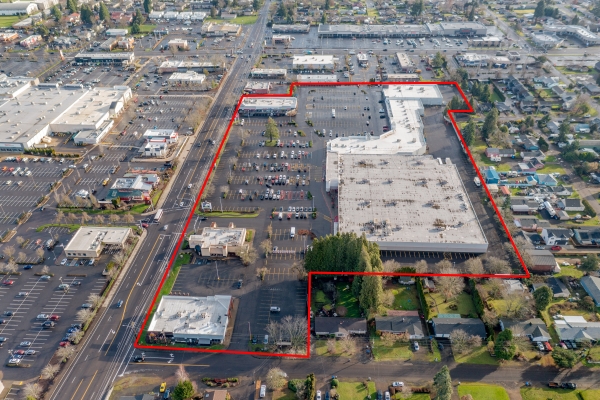 Listing Image #3 - Retail for lease at 3914 Center St NE, Salem OR 97301