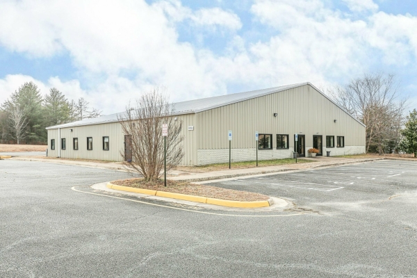 Listing Image #1 - Industrial for lease at 9304 Onyx Court, Fredericksburg VA 22407