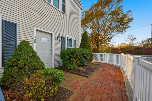 Listing Image #2 - Office for lease at 123 Elm Street Unit 13, Old Saybrook CT 06475