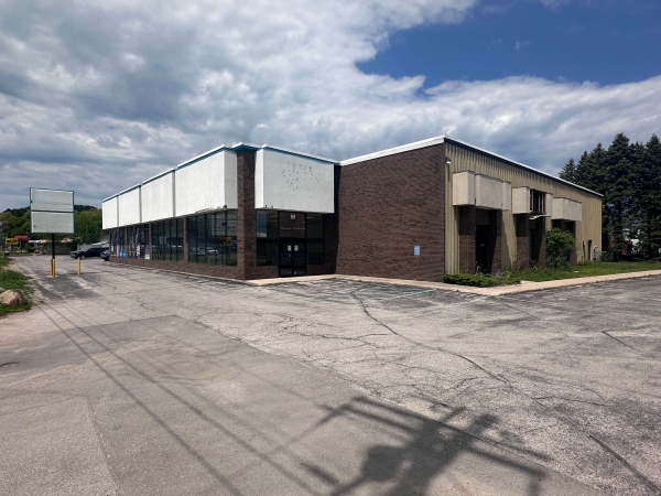 Listing Image #1 - Industrial for lease at 2360 W South Airport Rd, Traverse City MI 49684 Listing Image #1 - Industrial for lease at 2360 W South Airport Rd, Traverse City MI 49684