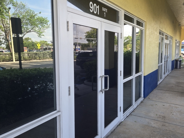 Listing Image #1 - Retail for lease at 901 NORTH MIAMI BEACH BLVD  UNITS 1&2, NORTH MIAMI BEACH FL 33162