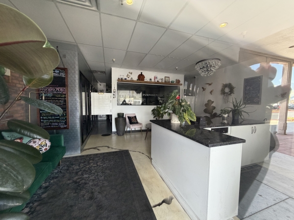 Listing Image #4 - Retail for lease at 9476 Union Square, Sandy UT 84070