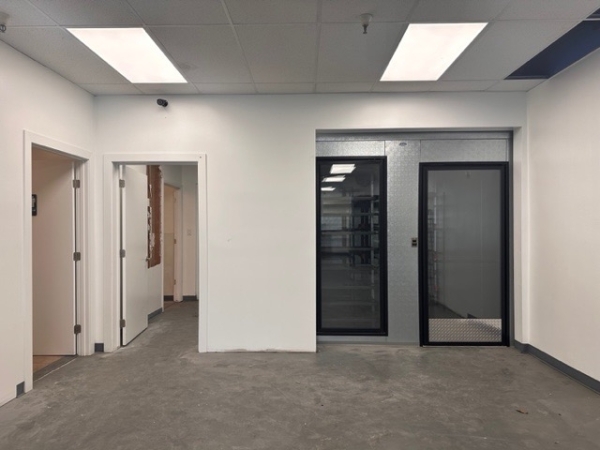 Listing Image #5 - Retail for lease at 9476 Union Square, Sandy UT 84070
