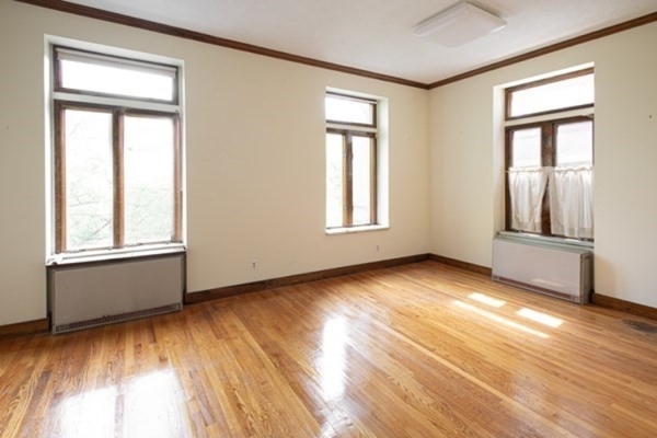 Listing Image #3 - Others for lease at 118 Main Street Unit 2, Northampton MA 01060