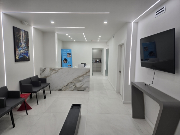 Listing Image #1 - Health Care for lease at 909 N MIAMI BEACH BLVD #502, NORTH MIAMI BEACH FL 33162 Listing Image #1 - Health Care for lease at 909 N MIAMI BEACH BLVD #502, NORTH MIAMI BEACH FL 33162