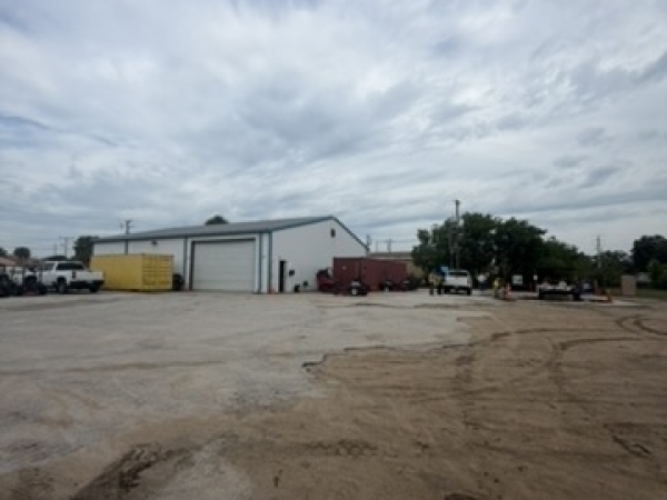 Listing Image #3 - Industrial for lease at 1077 Derbyshire Road, Daytona Beach FL 32117 Listing Image #3 - Industrial for lease at 1077 Derbyshire Road, Daytona Beach FL 32117