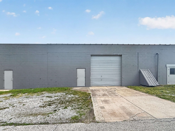 Listing Image #3 - Others for lease at 818 Hall Drive, Elkhart IN 46516 Listing Image #3 - Others for lease at 818 Hall Drive, Elkhart IN 46516