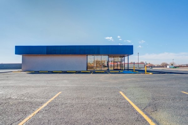 Listing Image #1 - Retail for lease at 5819 4th Street, Lubbock TX 79416 Listing Image #1 - Retail for lease at 5819 4th Street, Lubbock TX 79416