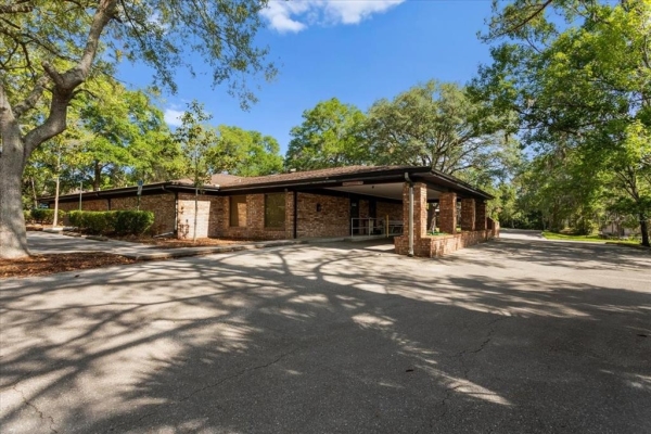 Listing Image #3 - Office for lease at 7019 NW 11th Place, Gainesville FL 32605