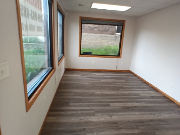 Listing Image #5 - Office for lease at 250 scott court, Iowa City IA 52245 Listing Image #5 - Office for lease at 250 scott court, Iowa City IA 52245