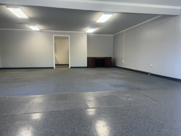 Listing Image #3 - Retail for lease at 1604 2nd Loop rd. Unit C, Florence SC 29501 Listing Image #3 - Retail for lease at 1604 2nd Loop rd. Unit C, Florence SC 29501