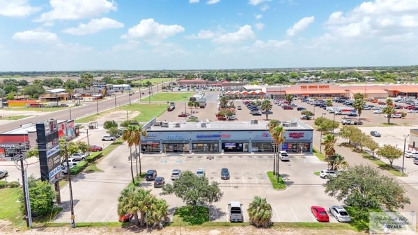 Listing Image #2 - Retail for lease at 1504 W Expressway, Weslaco TX 78599 Listing Image #2 - Retail for lease at 1504 W Expressway, Weslaco TX 78599