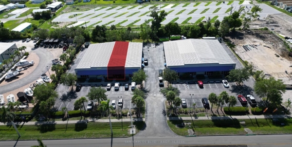 Listing Image #1 - Retail for lease at 16171 San Carlos Blvd., Fort Myers FL 33908