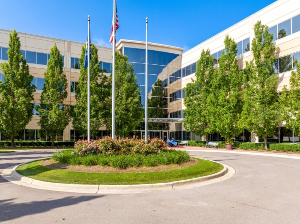 Listing Image #1 - Office for lease at 1075 W Entrance Drive, Auburn Hills MI 48326 Listing Image #1 - Office for lease at 1075 W Entrance Drive, Auburn Hills MI 48326