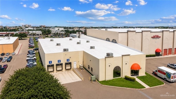 Listing Image #2 - Industrial for lease at 1821 S. Bicentennial Boulevard, Mcallen TX 78503 Listing Image #2 - Industrial for lease at 1821 S. Bicentennial Boulevard, Mcallen TX 78503
