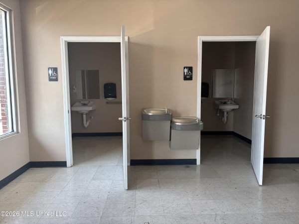 Listing Image #3 - Retail for lease at 12100 Us 49 , 318, Gulfport MS 39503 Listing Image #3 - Retail for lease at 12100 Us 49 , 318, Gulfport MS 39503