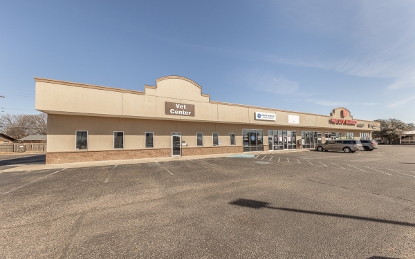 Listing Image #3 - Retail for lease at 3106 50th Street, Lubbock TX 79413 Listing Image #3 - Retail for lease at 3106 50th Street, Lubbock TX 79413