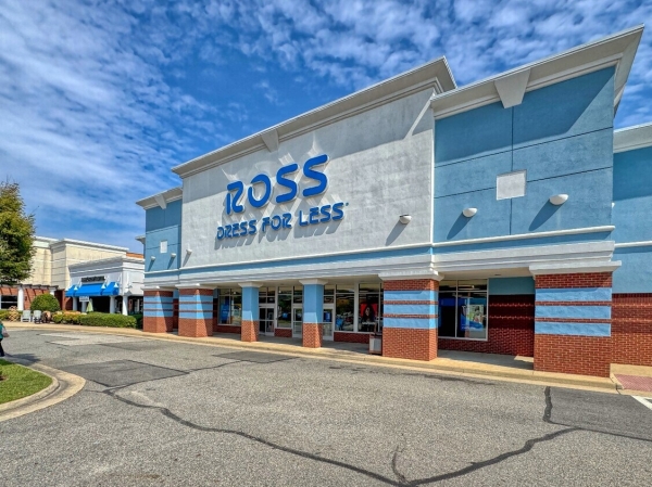 Listing Image #2 - Retail for lease at 6610 Mooretown Road, Williamsburg VA 23188 Listing Image #2 - Retail for lease at 6610 Mooretown Road, Williamsburg VA 23188