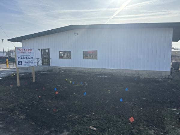 Listing Image #2 - Others for lease at 354 CIVIC Road, Lasalle IL 61301