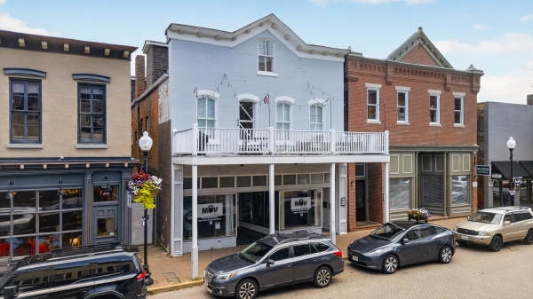 Listing Image #1 - Multi-Use for lease at 334 N Main Street, Saint Charles MO 63301 Listing Image #1 - Multi-Use for lease at 334 N Main Street, Saint Charles MO 63301