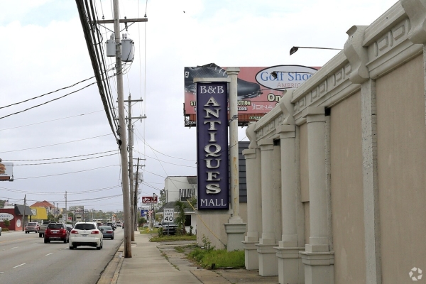 Listing Image #1 - Retail for lease at 1615 Highway 17 S, North Myrtle Beach SC 29582 Listing Image #1 - Retail for lease at 1615 Highway 17 S, North Myrtle Beach SC 29582
