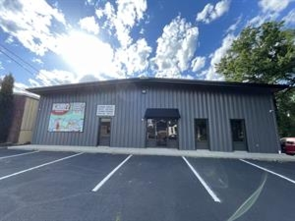 Listing Image #1 - Industrial for lease at 1101 Ferguson Street, Columbia SC 29205 Listing Image #1 - Industrial for lease at 1101 Ferguson Street, Columbia SC 29205