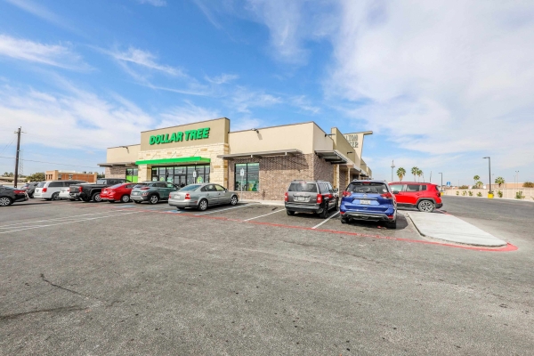 Listing Image #2 - Retail for lease at 1016 Calton Rd, LAREDO TX 78041 Listing Image #2 - Retail for lease at 1016 Calton Rd, LAREDO TX 78041