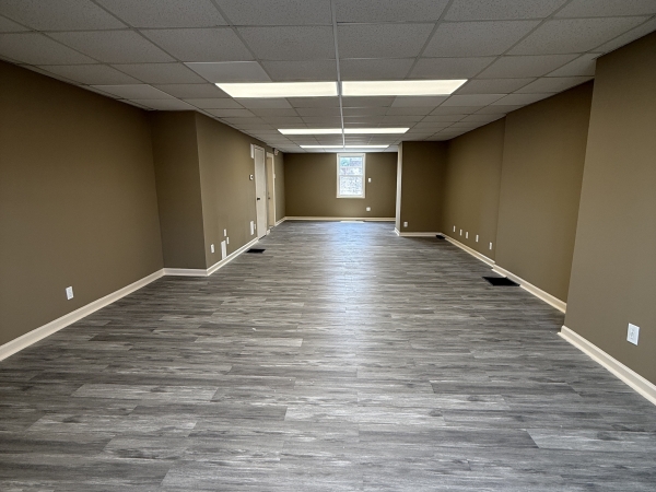 Listing Image #3 - Office for lease at 14346 Manchester Rd, Manchester MO 63011 Listing Image #3 - Office for lease at 14346 Manchester Rd, Manchester MO 63011