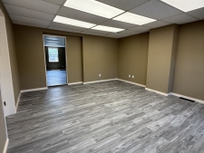 Listing Image #10 - Office for lease at 14346 Manchester Rd, Manchester MO 63011