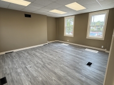 Listing Image #5 - Office for lease at 14346 Manchester Rd, Manchester MO 63011
