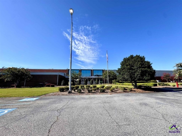 Listing Image #2 - Office for lease at 801 Valley Drive, Perry GA 31069