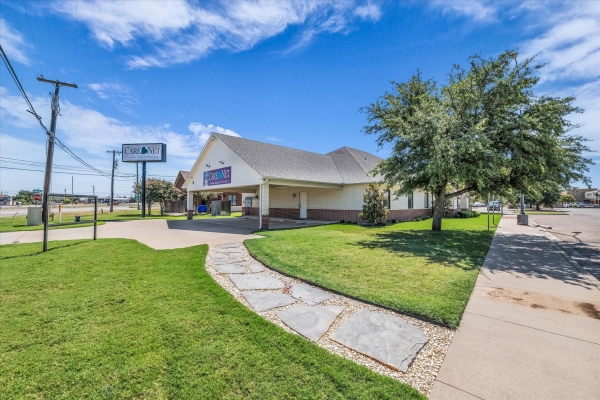 Listing Image #2 - Office for lease at 7110 Sanger Ave, Woodway TX 76712 Listing Image #2 - Office for lease at 7110 Sanger Ave, Woodway TX 76712