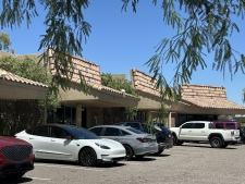 Retail for lease in Phoenix, AZ
