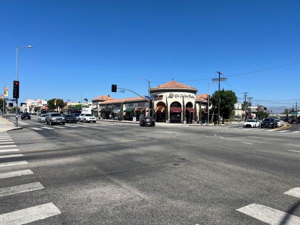 Listing Image #1 - Retail for lease at 18517 Ventura Boulevard, Tarzana CA 91356 Listing Image #1 - Retail for lease at 18517 Ventura Boulevard, Tarzana CA 91356