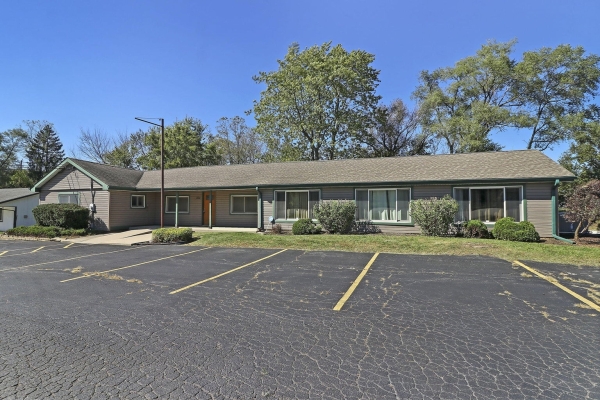 Listing Image #1 - Office for lease at 302 Old Green Bay Rd, Kenosha WI 53144