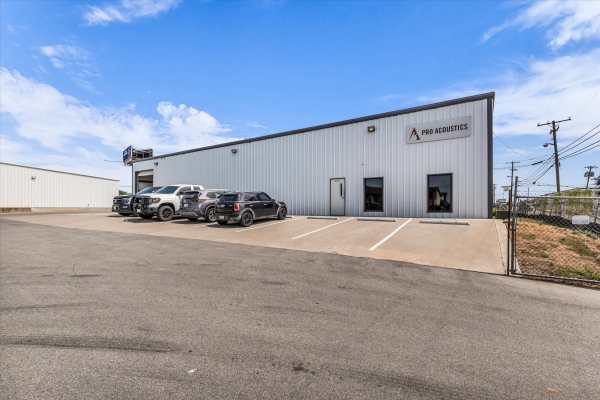 Listing Image #1 - Industrial for lease at 6612 Broad Ave, Woodway TX 76712 Listing Image #1 - Industrial for lease at 6612 Broad Ave, Woodway TX 76712