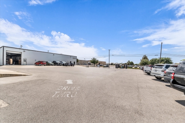 Listing Image #3 - Industrial for lease at 6612 Broad Ave, Woodway TX 76712 Listing Image #3 - Industrial for lease at 6612 Broad Ave, Woodway TX 76712