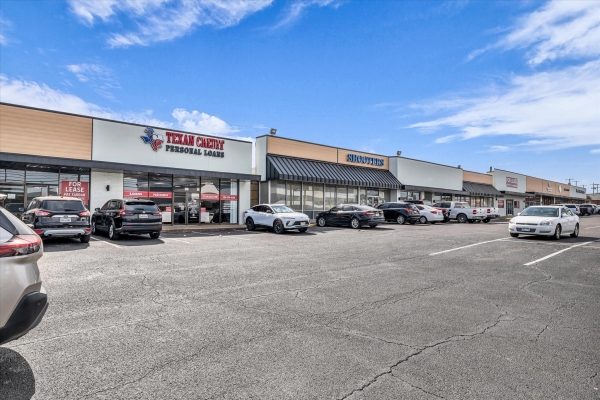Listing Image #3 - Office for lease at 512 N New Rd, Waco TX 76710 Listing Image #3 - Office for lease at 512 N New Rd, Waco TX 76710