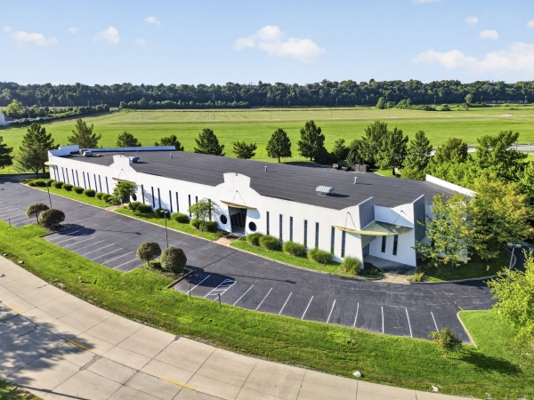 Listing Image #1 - Industrial for lease at 17906 Edison Avenue, Chesterfield MO 63005 Listing Image #1 - Industrial for lease at 17906 Edison Avenue, Chesterfield MO 63005