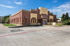 Retail property for lease in Addison, TX