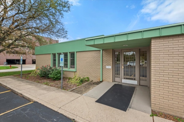 Listing Image #3 - Office for lease at 2663 Farragut Dr Ste B, Springfield IL 62704 Listing Image #3 - Office for lease at 2663 Farragut Dr Ste B, Springfield IL 62704