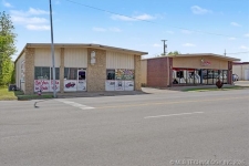 Retail for lease in Sapulpa, OK