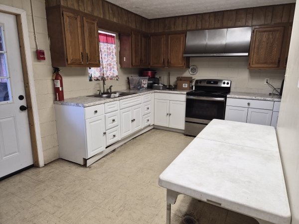Listing Image #5 - Multi-Use for lease at 328 Tibet Avenue, Savannah GA 31406 Listing Image #5 - Multi-Use for lease at 328 Tibet Avenue, Savannah GA 31406