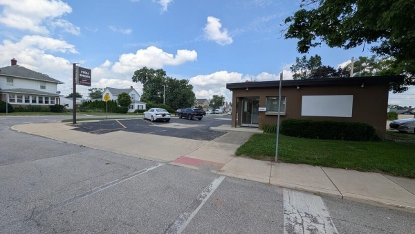 Listing Image #2 - Industrial for lease at 922 Division Street, Mishawaka IN 46545 Listing Image #2 - Industrial for lease at 922 Division Street, Mishawaka IN 46545